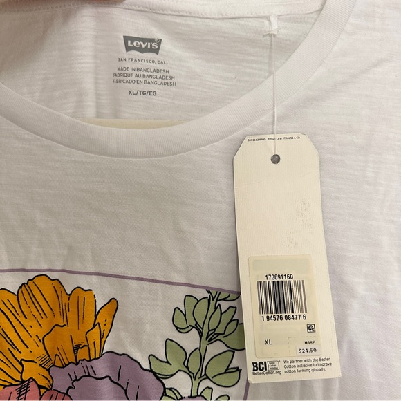 Levi's // Floral Graphic T Shirt - Picture 3 of 3